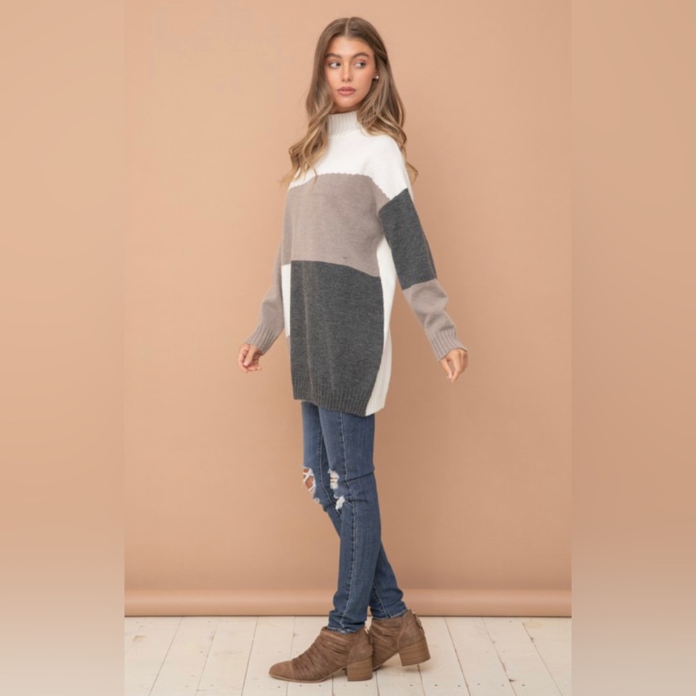 Color block sweater - Picture 10 of 13